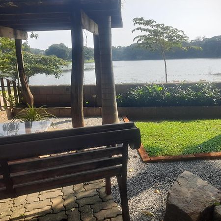 Shashin Lake Resort Dambulla Exterior photo
