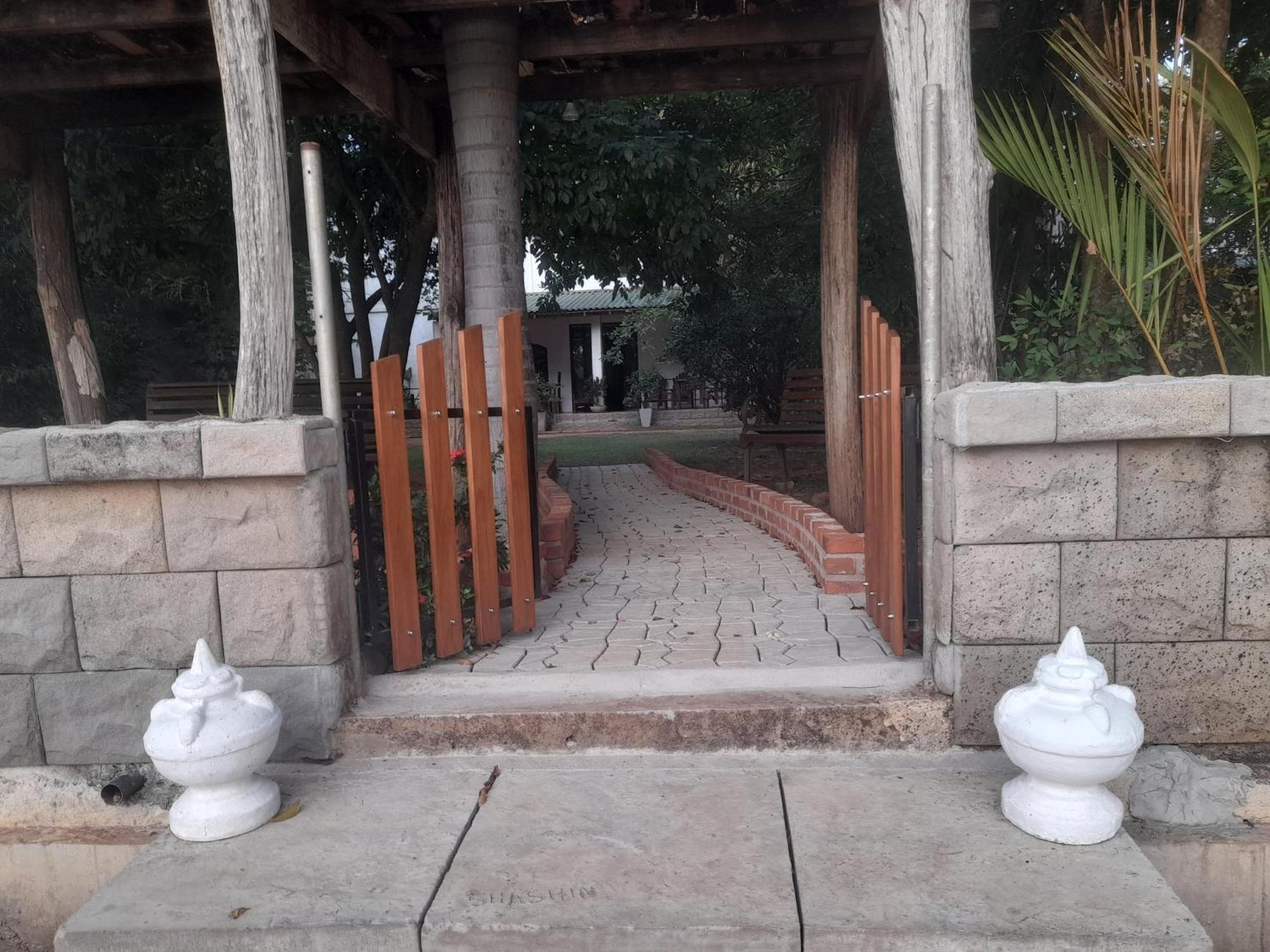 Shashin Lake Resort Dambulla Exterior photo