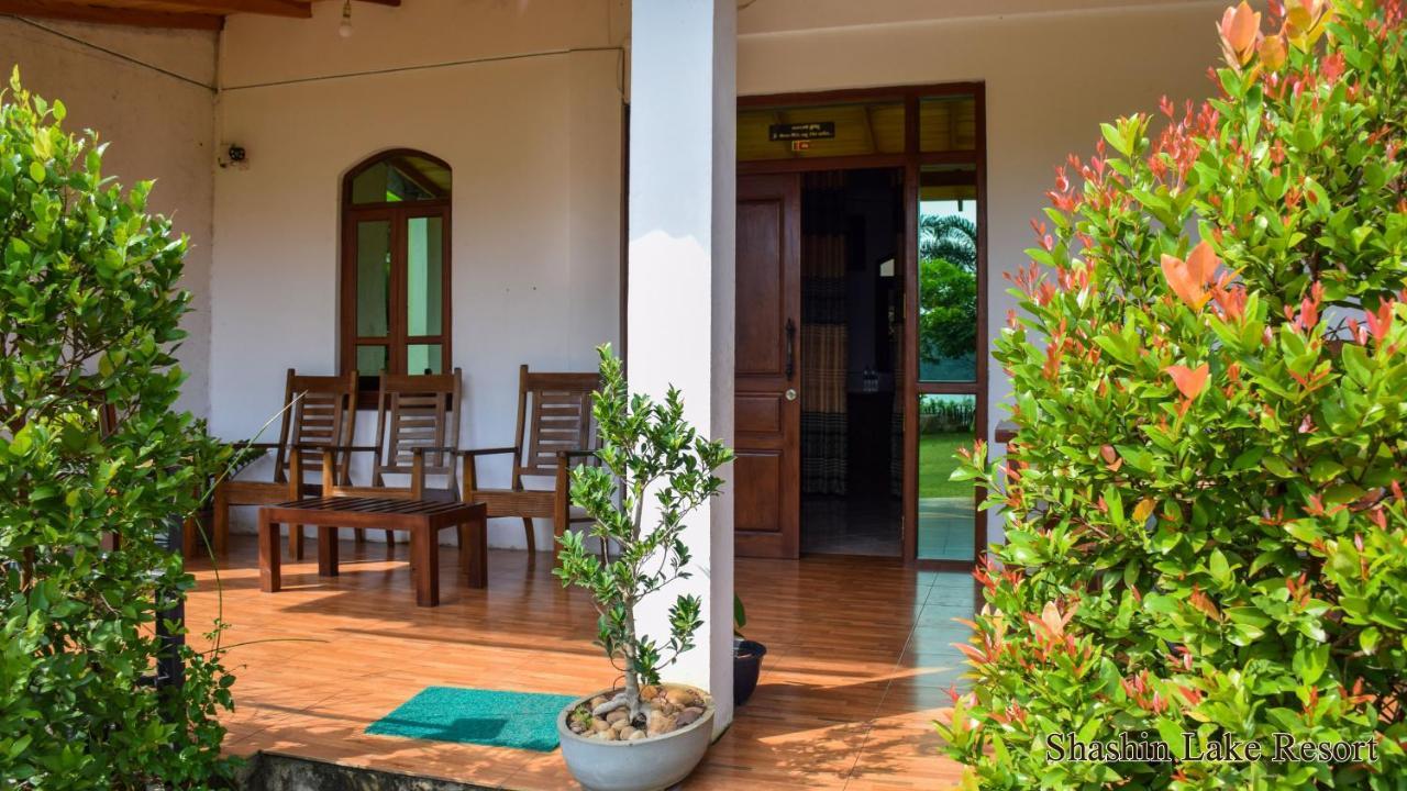 Shashin Lake Resort Dambulla Exterior photo
